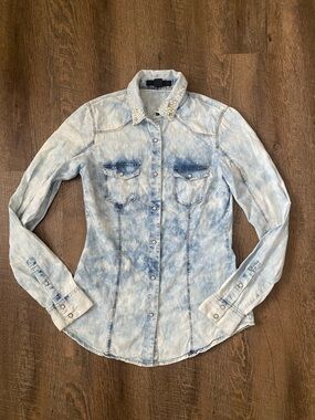 Forever 21 Light Blue Denim Button-Up Shirt